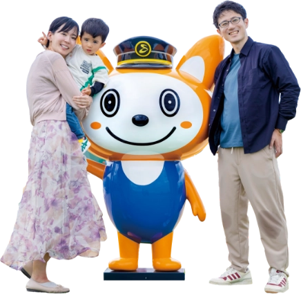 そうにゃんぱーくを楽しむファミリーの写真